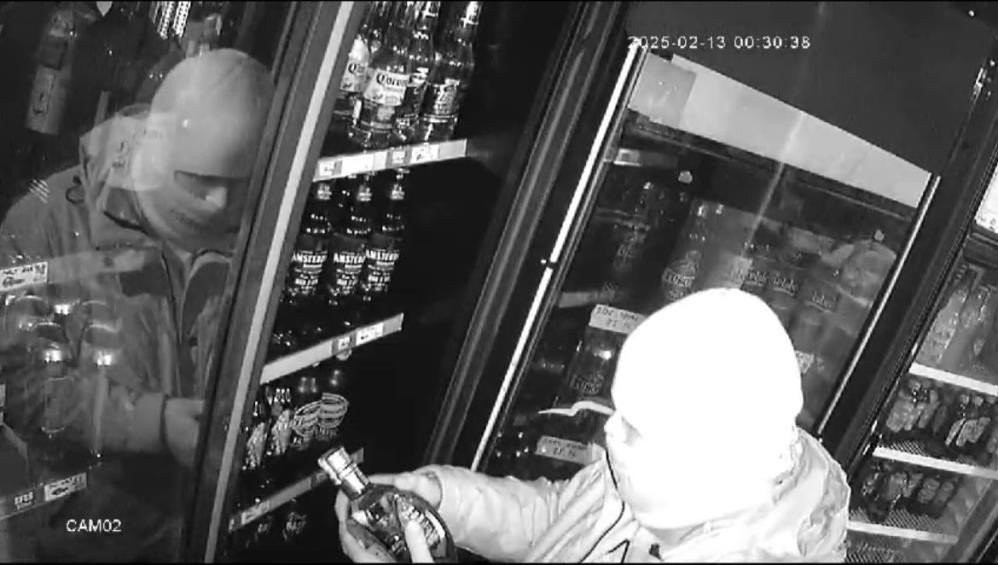 Önce çaldı, sonra bıçaklayarak öldürdü