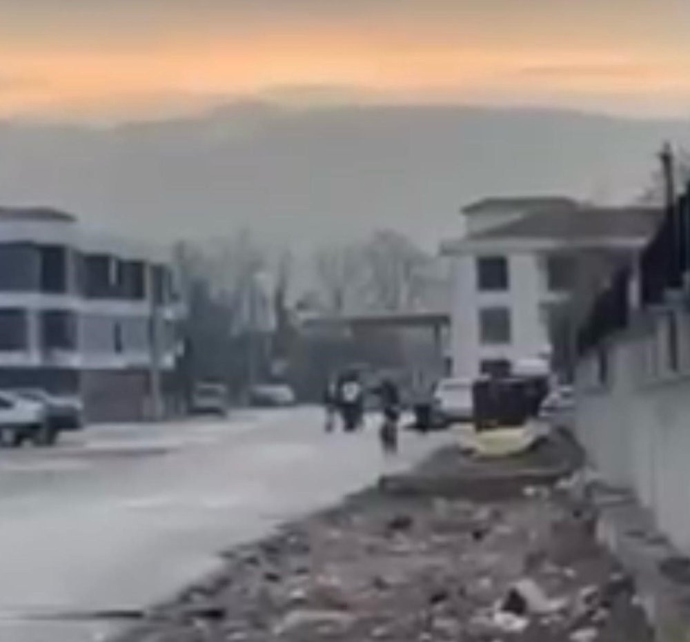 Polis memurunun vurduğu eski kayınpederi son yolculuğuna uğurlandı