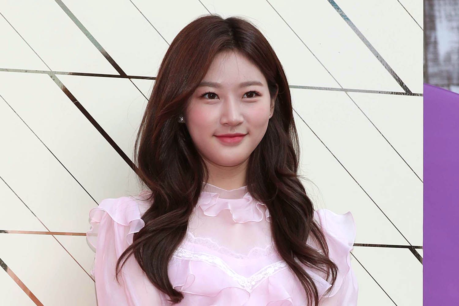 kim-sae-ron-death-021625-3f49cbc1cd934e6ea2ea35d66856070e.jpg