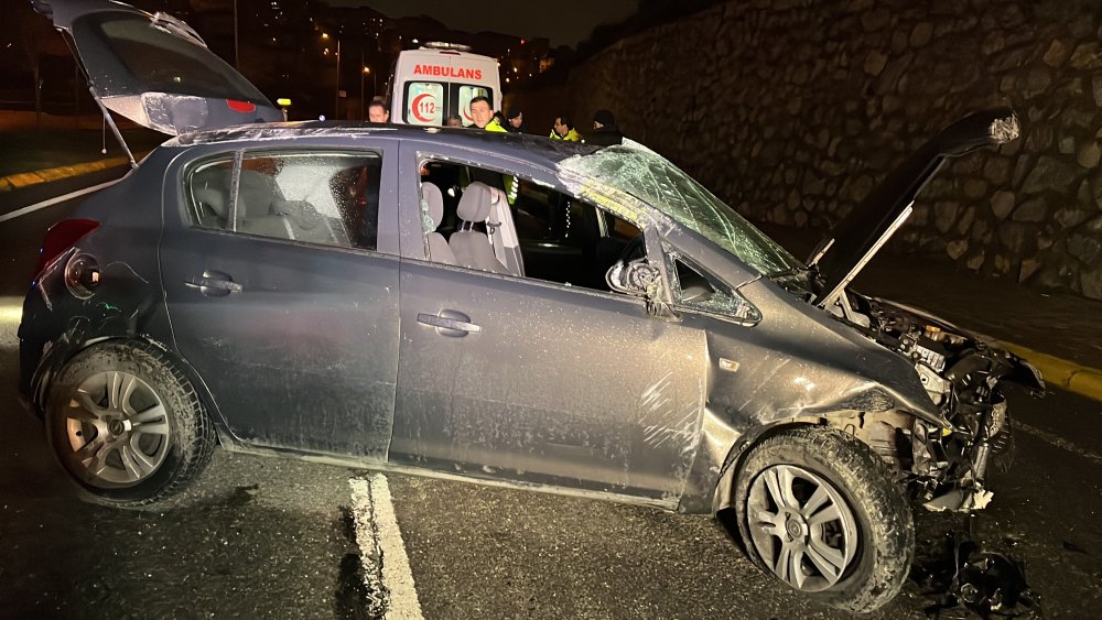 Kocaeli'de araç takla attı: 4 yaralı