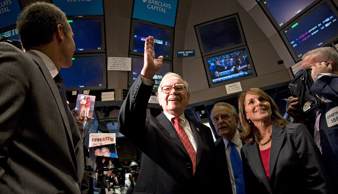 1140-warren-buffet-nyse.jpg