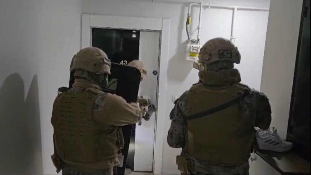 İstanbul'da iş insanına eski sevgilisi kabusu yaşattı! Çete ile anlaştı tehdit ve şantajla 25 milyon istedi