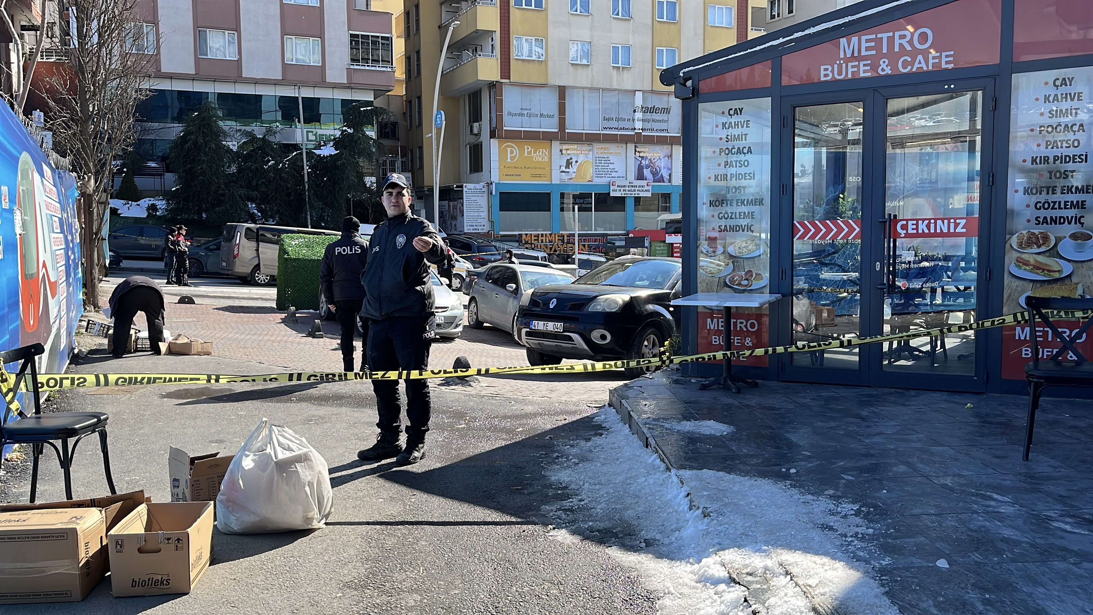 kocaelide-rehine-krizi-ozel-harekat-polisleri-olay-yerinde-yenicag-7.jpg