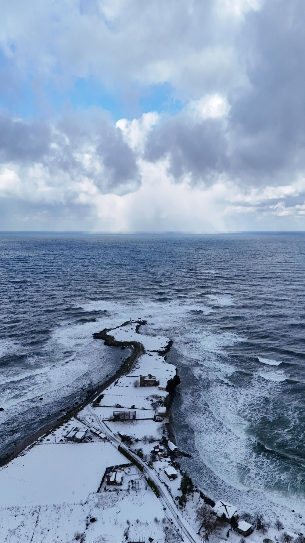 Yason Burnu'ndaki kar manzaraları kartpostallık görüntüler oluşturdu