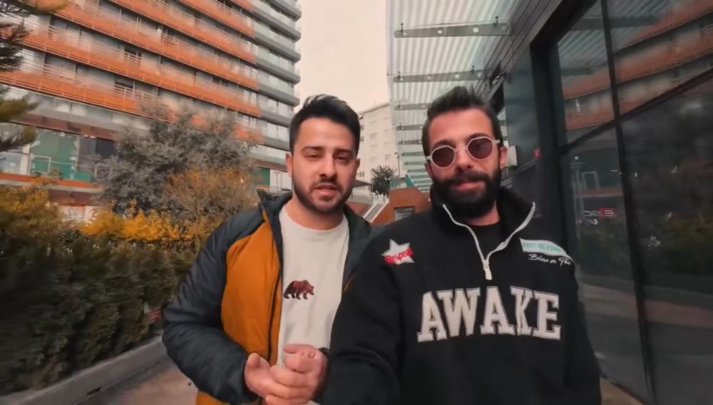 Batman sörf, Spider Man skuter kullanmıştı... Kahramanlar yaşadıkları o anları anlattı