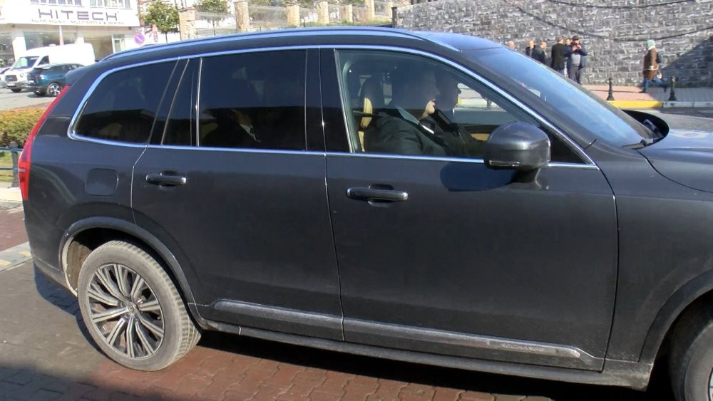 İş adamı İnan Kıraç için kritik gün! Kızı dava açmıştı... Saatlerce içeride kaldı