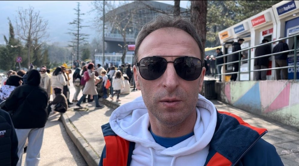 Teleferik arızalandı! Metrelerce kuyruk oluştu