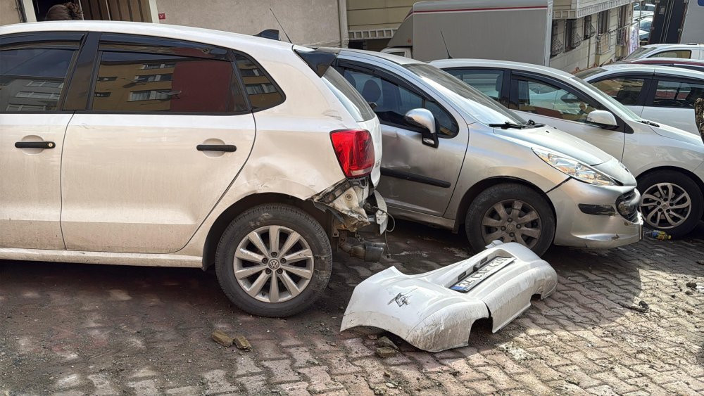 Kağıthane’de 200 tonluk makinenin zinciri koptu olanlar oldu! Hastanelik oldular