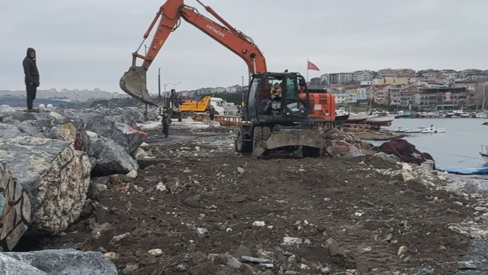 Komisyon oluşturulmuştu! İstanbul'un sahilindeki enkazlar kaldırılıyor