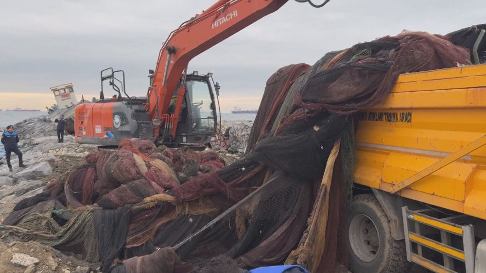 Komisyon oluşturulmuştu! İstanbul'un sahilindeki enkazlar kaldırılıyor