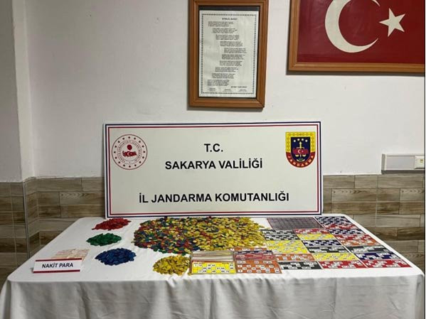 Jandarmadan şok baskın! Evi kumarhaneye çevirmişler: 66 gözaltı