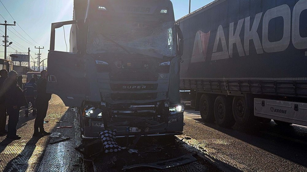 Manisa’da zincirleme kaza! Ölü ve yaralılar var