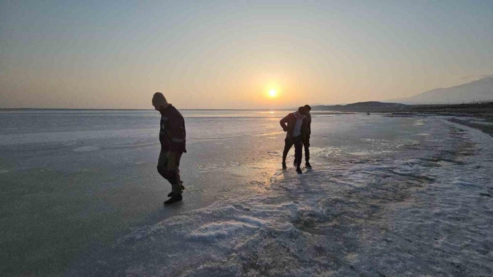 Donan kuş cenneti büyüledi