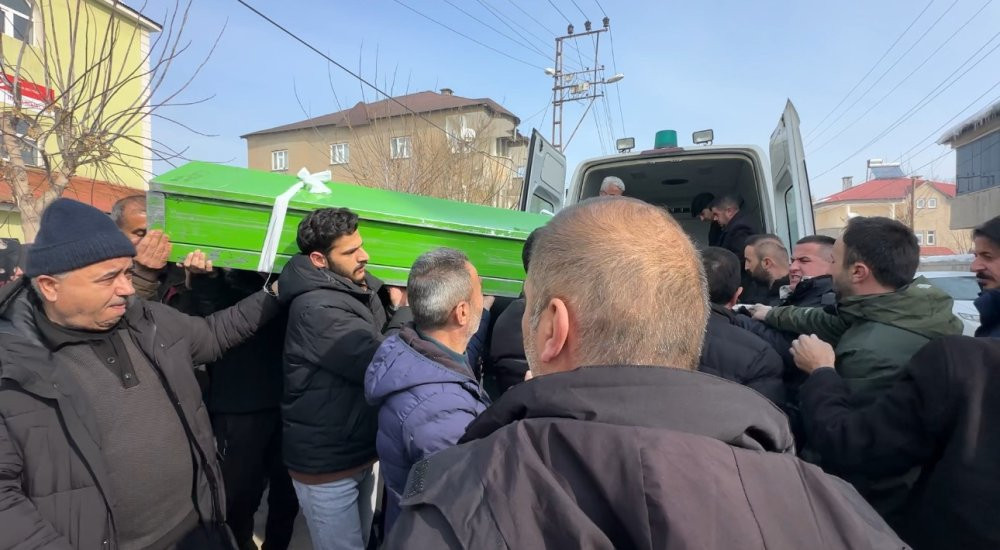 Elektrik akımına kapılmıştı! Gülcan son yolculuğuna uğurlandı