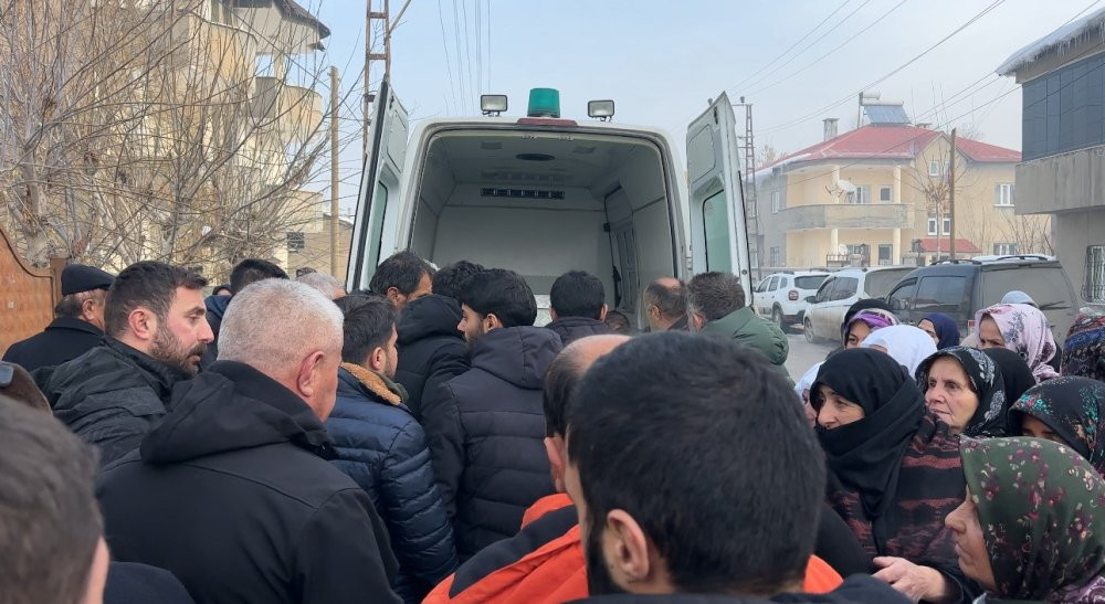 Elektrik akımına kapılmıştı! Gülcan son yolculuğuna uğurlandı