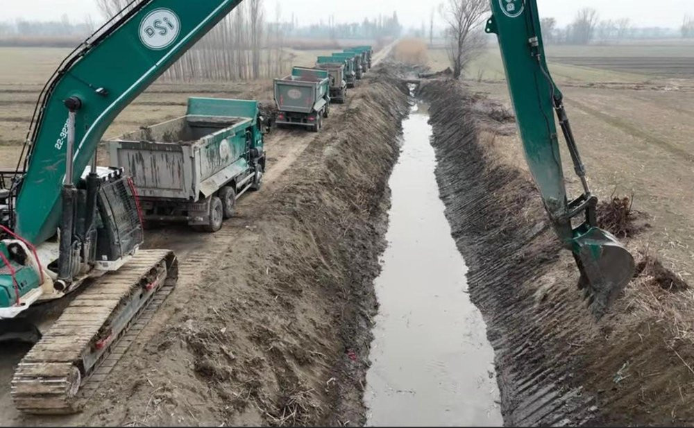 100 den fazla iş makinesi kullanıldı