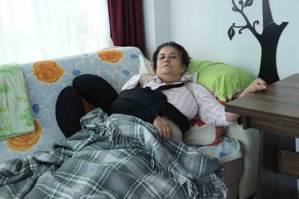 Çalıştığı iş yerinin merdiven boşluğuna düştüğü anları anlattı