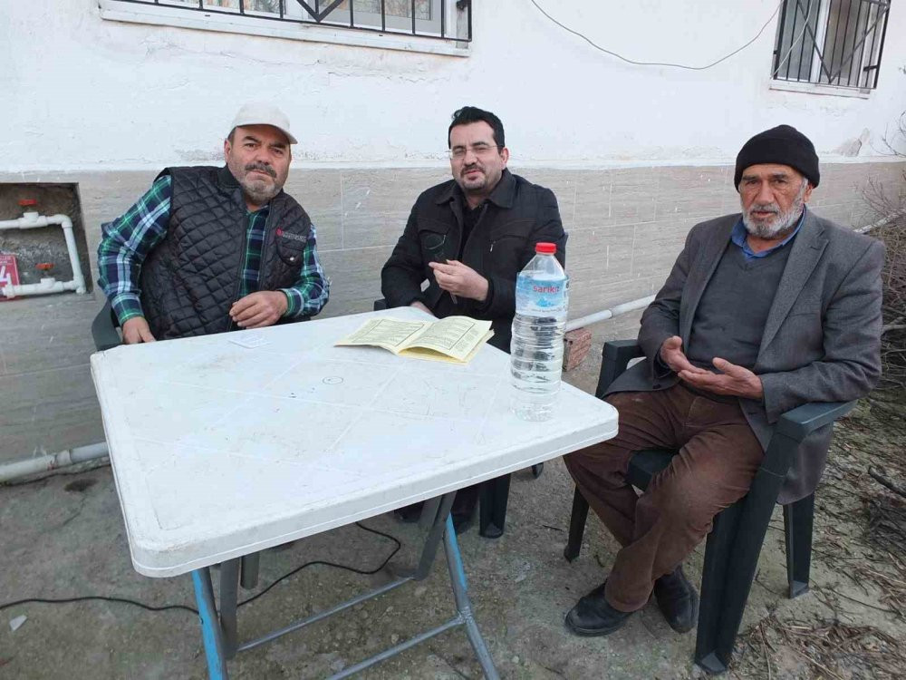 Ramazan geleneği devam ediyor! Ramazan ayı süresince aynı sokakta iftarlarını açıyorlar