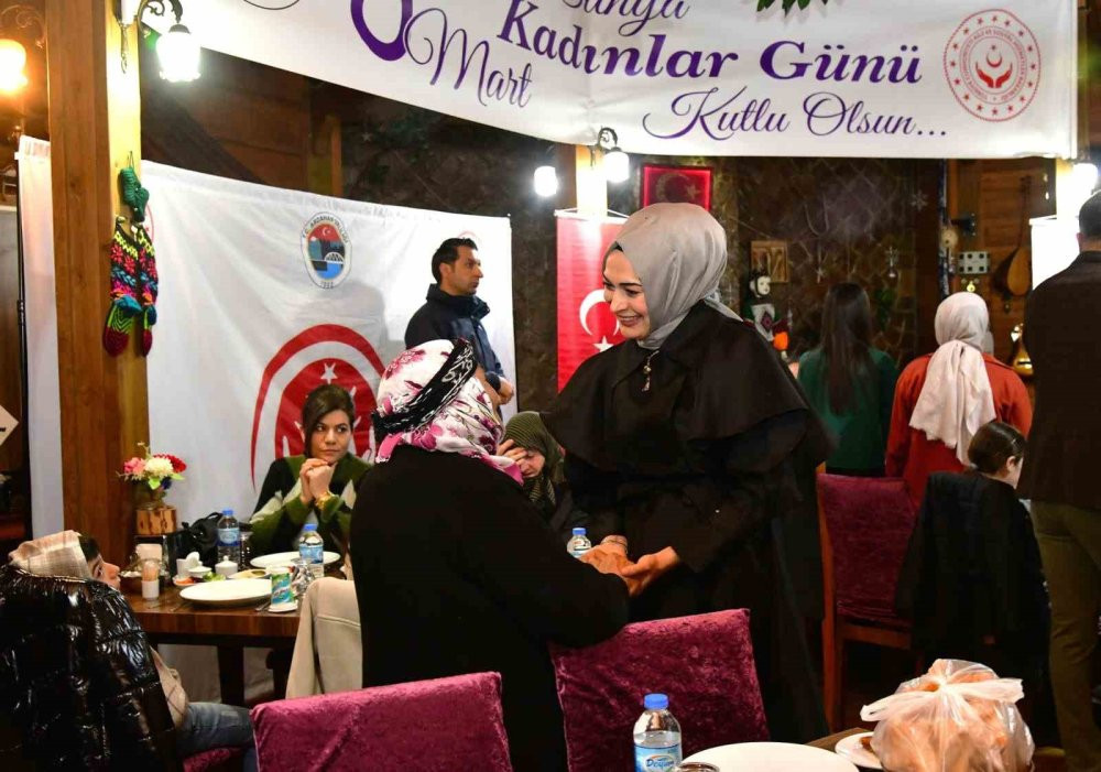 Ardahan’da "8 Mart Dünya Kadınlar Günü İftar Programı"