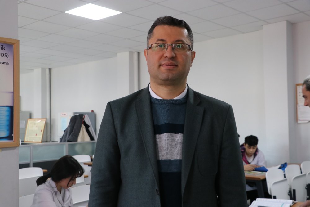 Liseli öğrenciler temizlik ürünü üretiyor