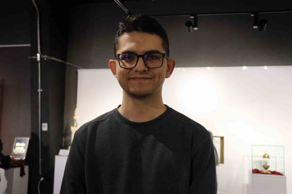 Mukaddes emanetleri görmek isteyenler soluğu bu sergide aldı