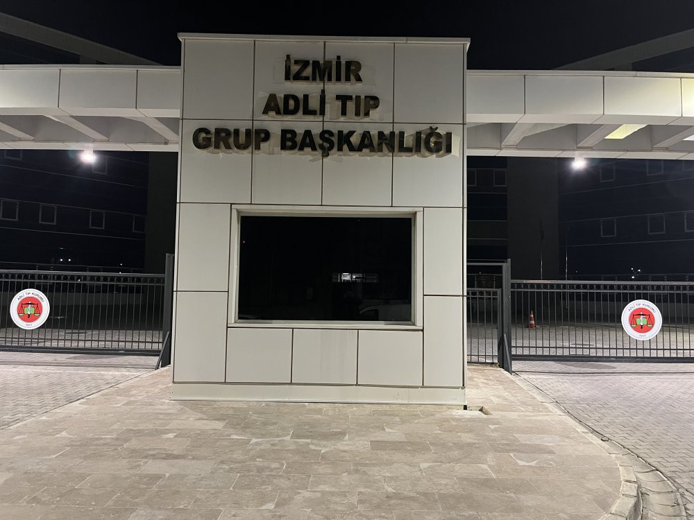 İzmir'de dehşet! Kahvehane önüne kanlı saldırı