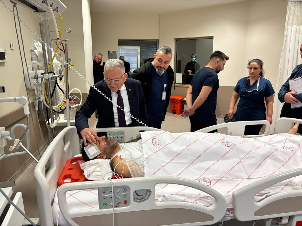 Kayseri’de hızlı trenin inşaatında kaya düştü! 1 ölü 1 yaralı