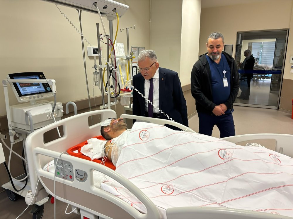 Kayseri’de hızlı trenin inşaatında kaya düştü! 1 ölü 1 yaralı