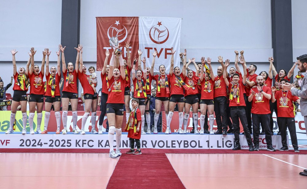 Göztepe, Sultanlar Ligi’ne Yükseldi: 20 yıl sonra geri döndü