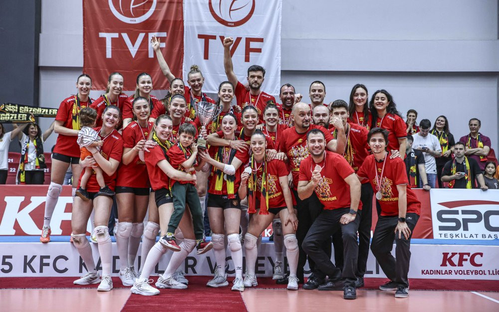 Göztepe, Sultanlar Ligi’ne Yükseldi: 20 yıl sonra geri döndü