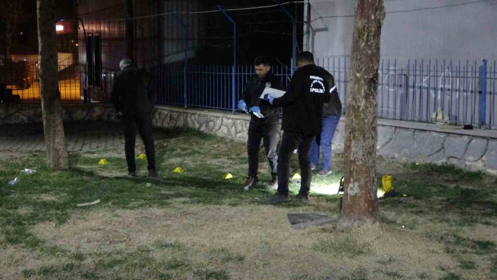 Malatya'daki kavgada mermiler havada uçuştu! 2 kişi yaralandı