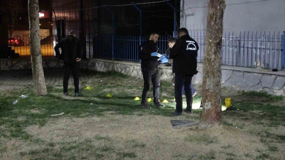 Malatya'daki kavgada mermiler havada uçuştu! 2 kişi yaralandı