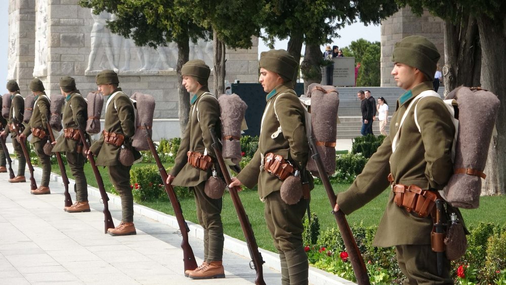 Şehitler Abidesi’nde ’18 Mart’ hazırlığı