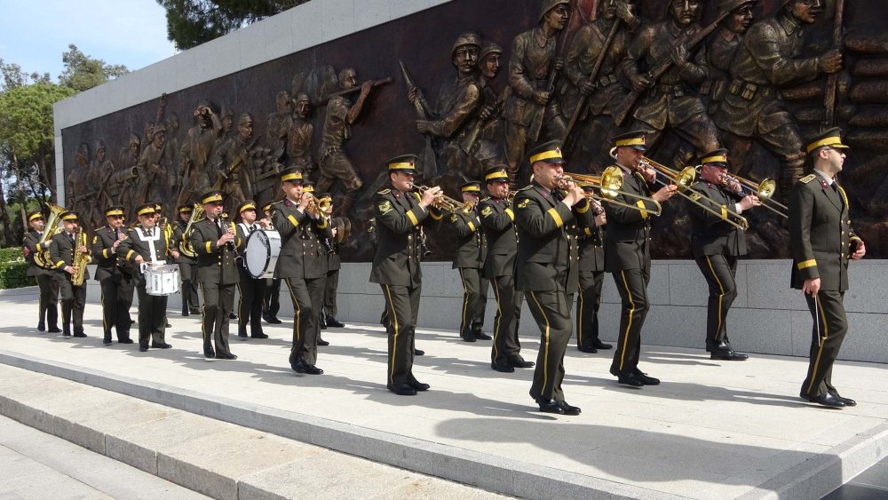 Şehitler Abidesi’nde ’18 Mart’ hazırlığı