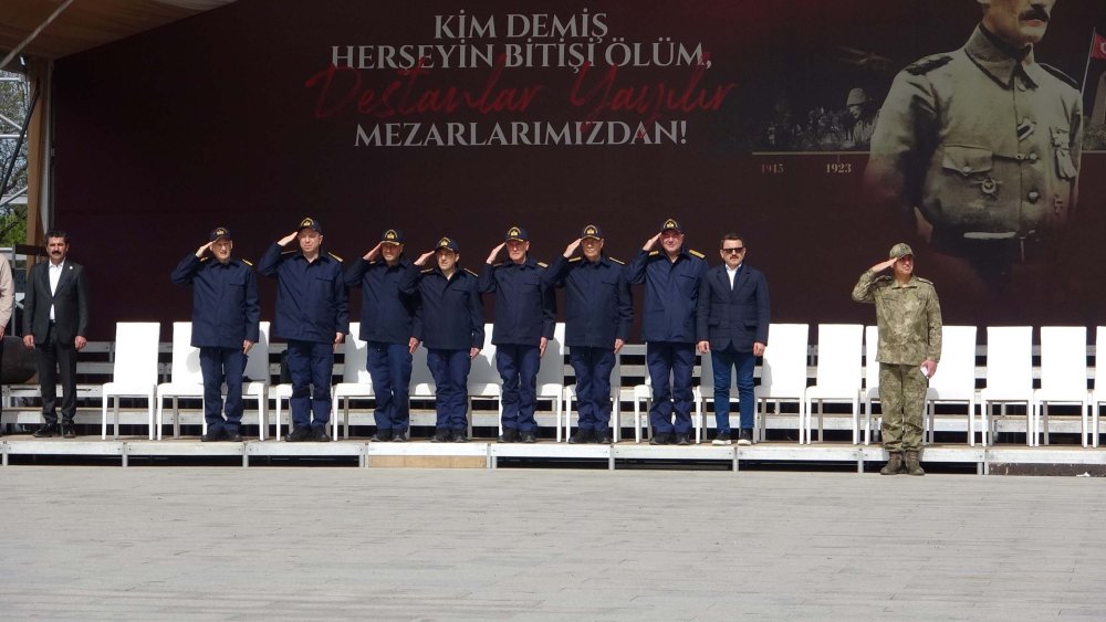 Şehitler Abidesi’nde ’18 Mart’ hazırlığı