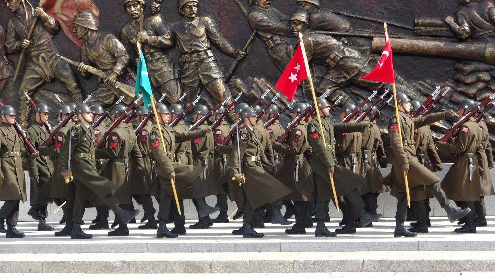 Şehitler Abidesi’nde ’18 Mart’ hazırlığı