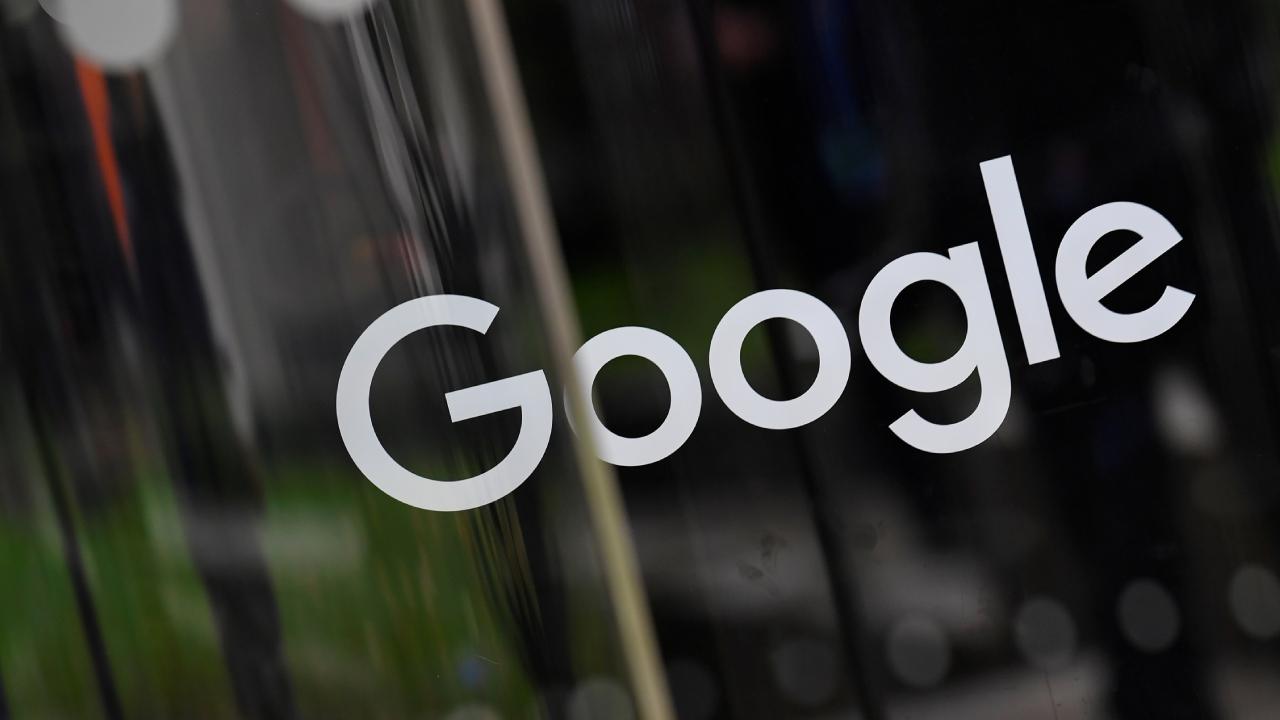 google-reuters-1535081.jpg