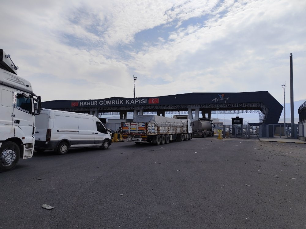 Habur Sınır Kapısı'nda araç kuyruğu