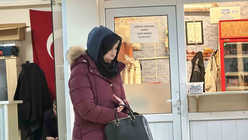 Tanyeli'ye veda son yolculuğuna uğurlanıyor! Gözyaşları sel oldu