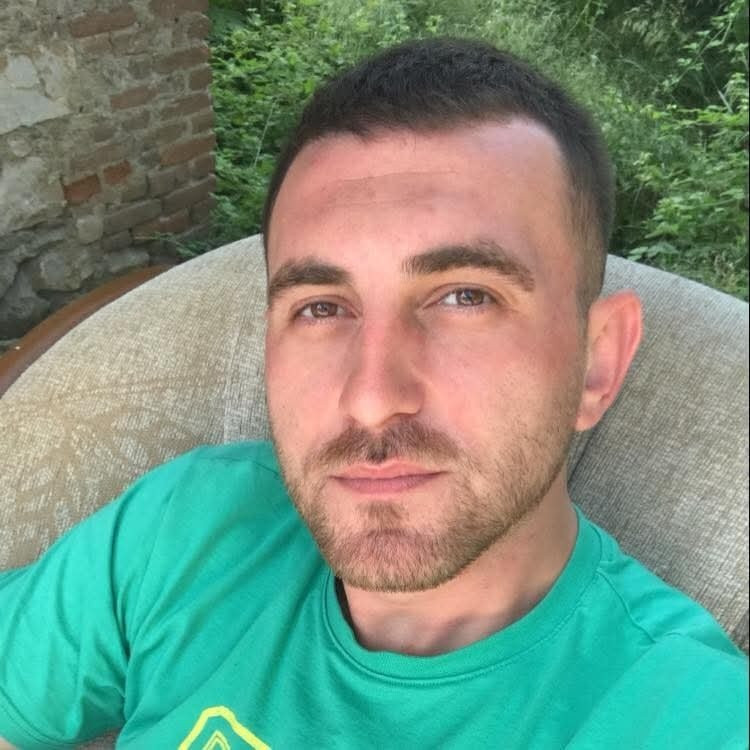 Bursa’da kahvehanede korkunç anlar! Husumetlisini tüfekle vurdu