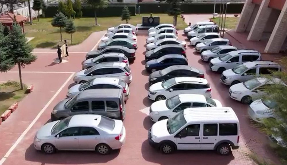 Isparta'da 'change araç' operasyonu! 14 milyon liralık vurgun