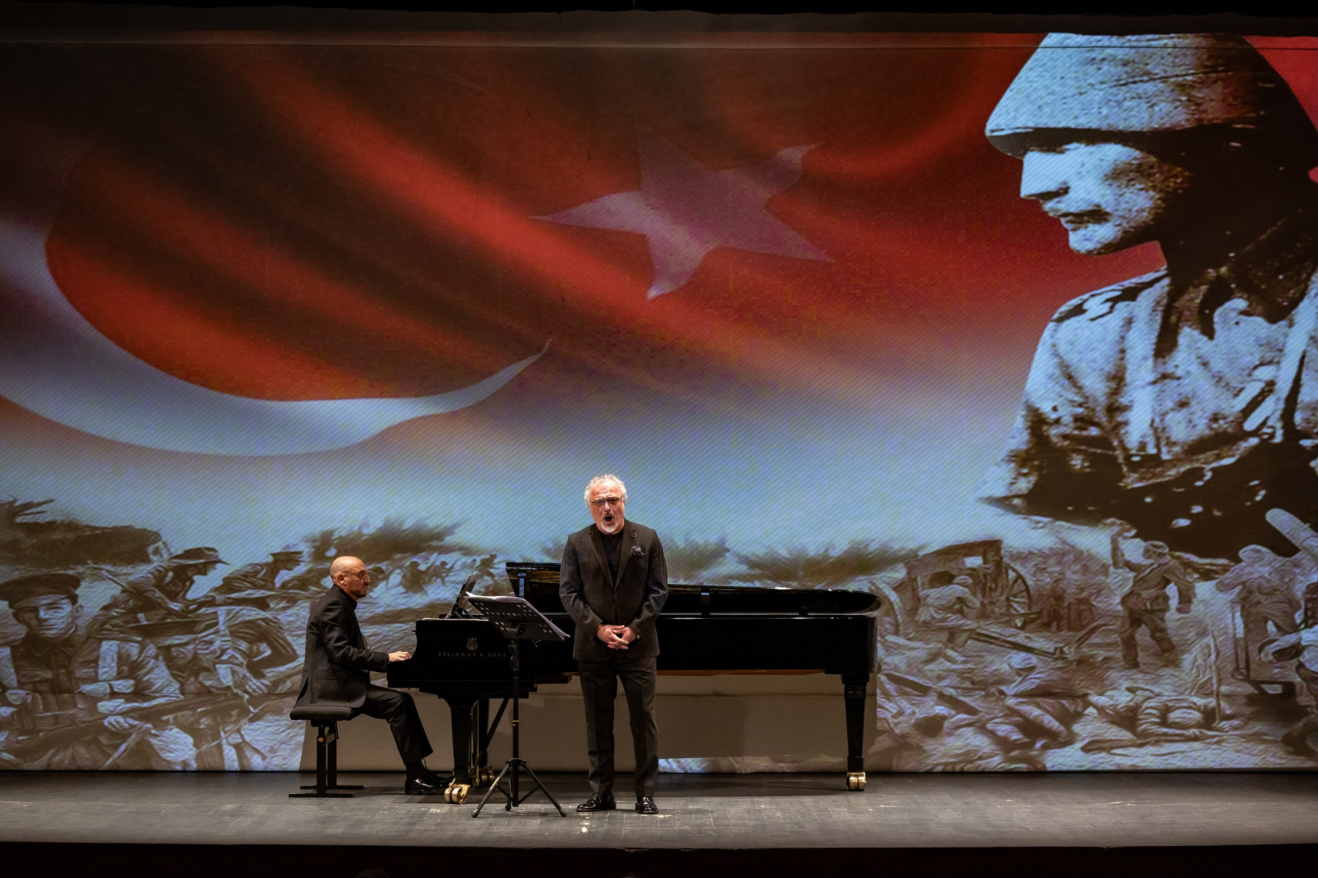 istanbul-devlet-opera-ve-balesi-canakkale-zaferine-ozel-konser-verdi-yenicag-2.jpg