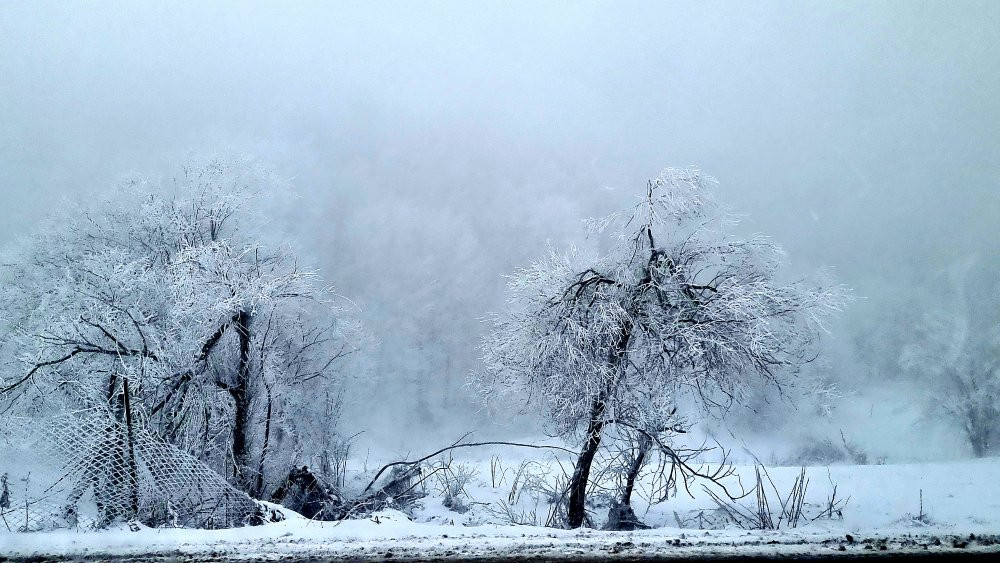 Kar ve buzlanma ulaşımı aksattı
