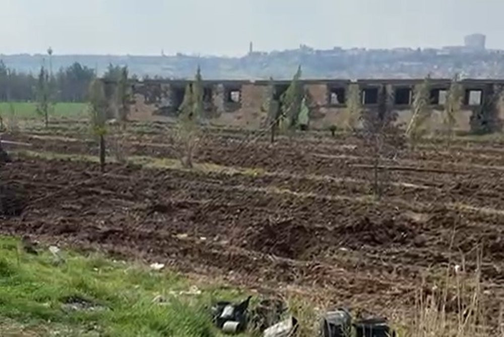 Sit alanını araziyi işgale kalkıştı! Başına silah dayayıp direndi