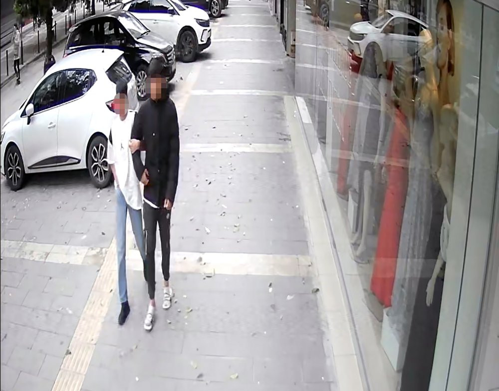 Bursa’da dehşet! 16 yaşında şüpheliler 4 kişiye gasp etti 2 öğrenciyi bıçakladı