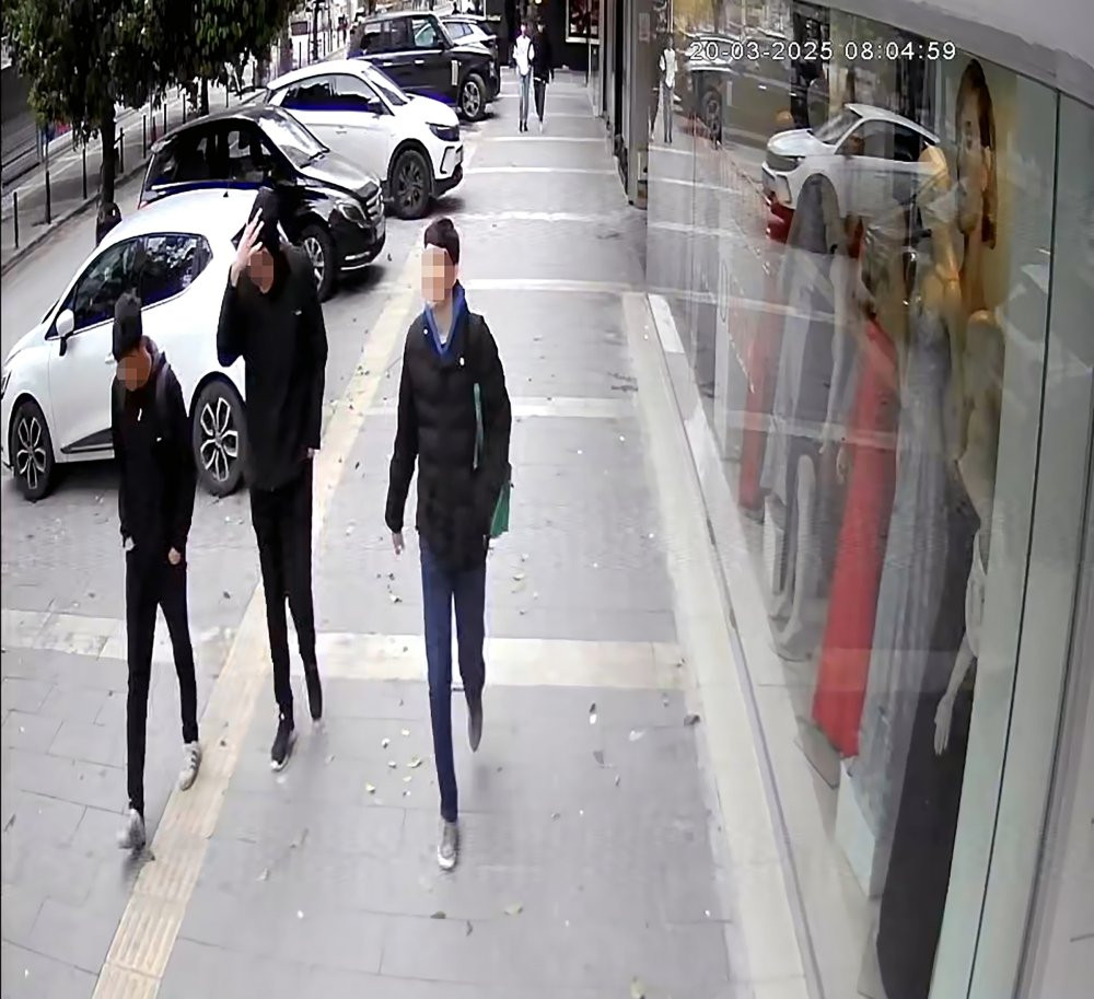 Bursa’da dehşet! 16 yaşında şüpheliler 4 kişiye gasp etti 2 öğrenciyi bıçakladı