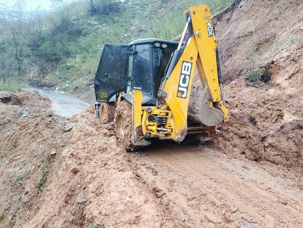 Heyelanlı noktalar mercek altında! Müdahale ediliyor