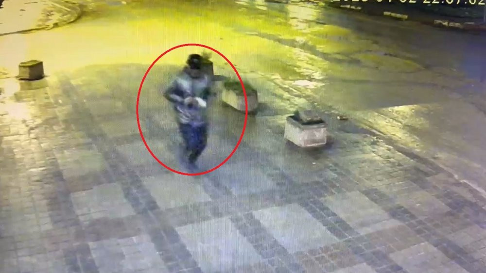 Halatla hırsızlık: Film gibi soygun! İnegöl'de 6 gün arayla iki evi soydu