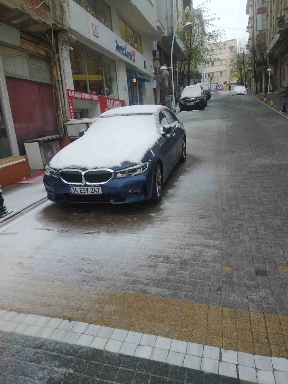 Kar İstanbul’un sınırına dayandı! Sabah pencereden bakanlar şoke oldu