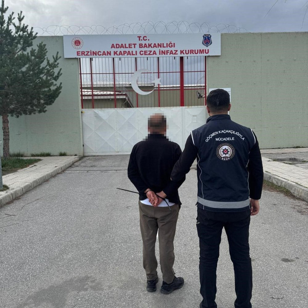 Erzincan’da 14 kaçak göçmen yakalandı